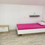 Apartament 4