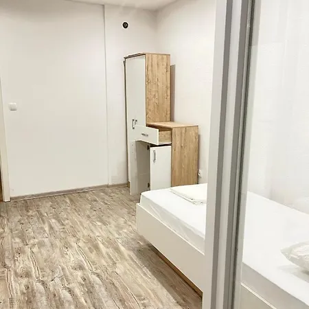 4 Apartment