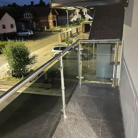 4 Apartment